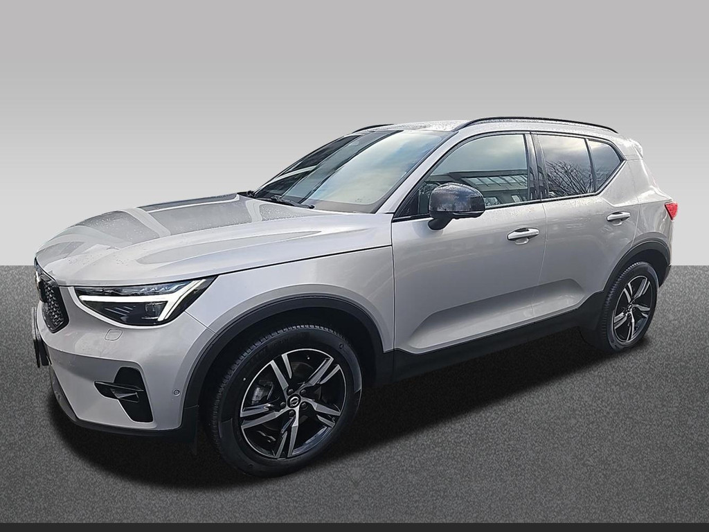 Volvo XC40 Plus Dark