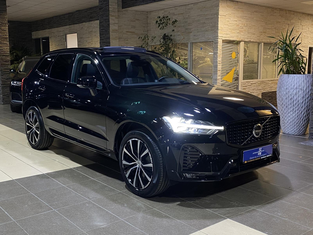 Volvo XC60 AWD Ultimate Dark