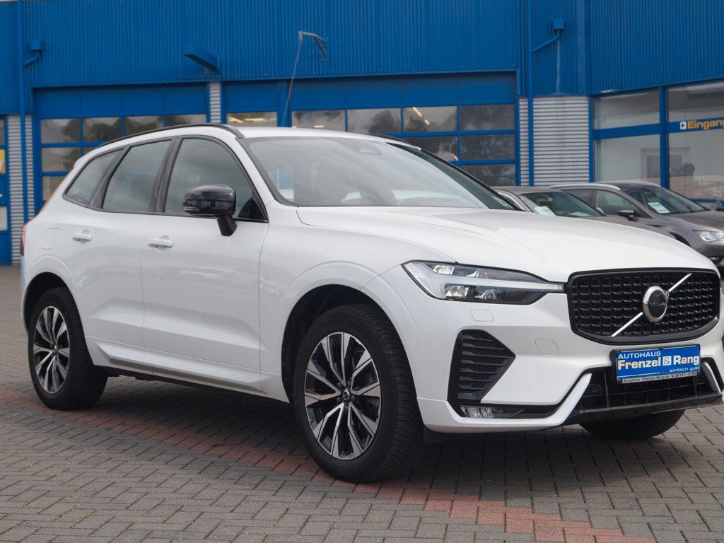 Volvo XC60 AWD Plus Dark