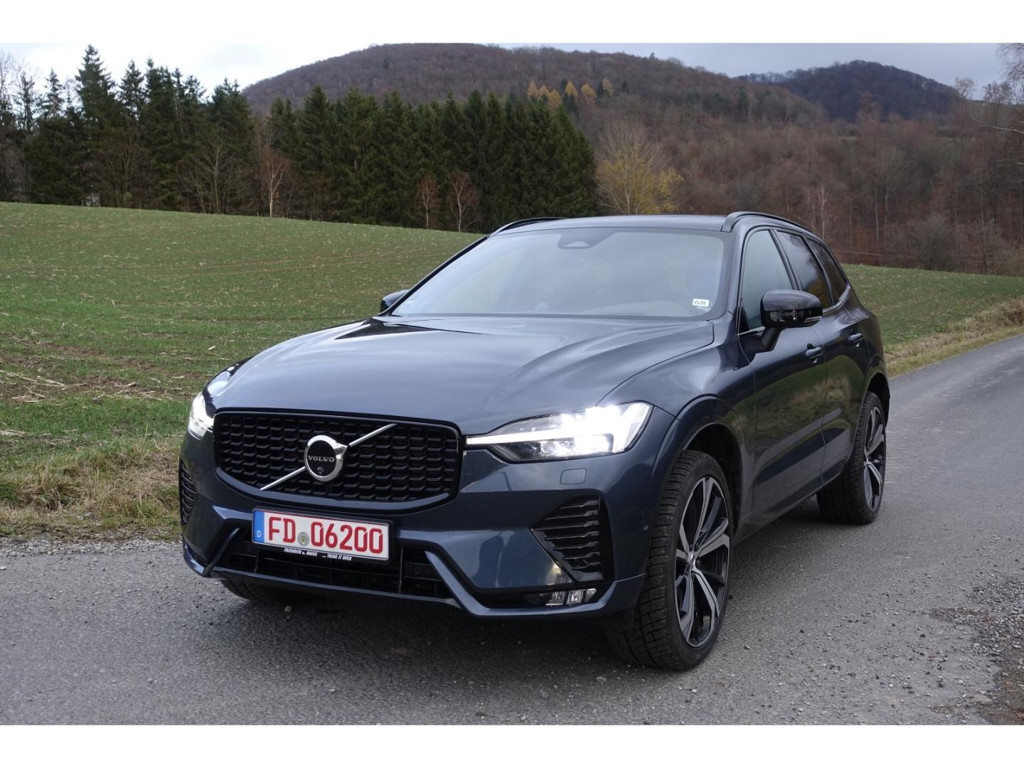 Volvo XC60 AWD Ultimate Dark