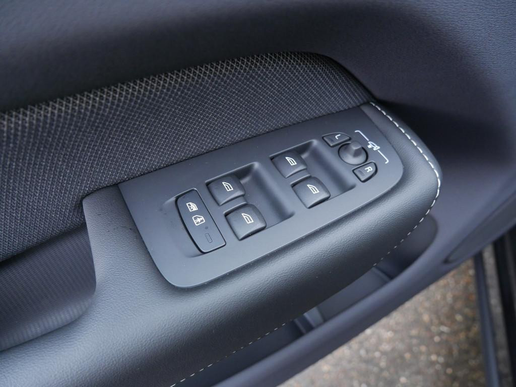 Volvo XC60 T8 Recharge Plus