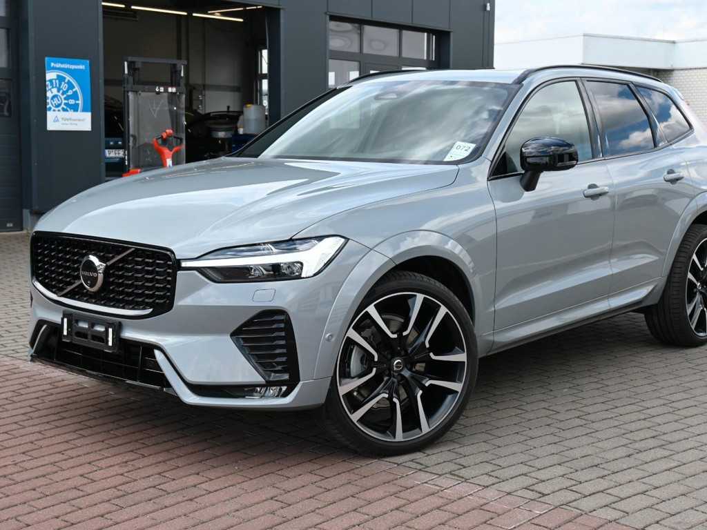 Volvo XC60 AWD Dark Ultra