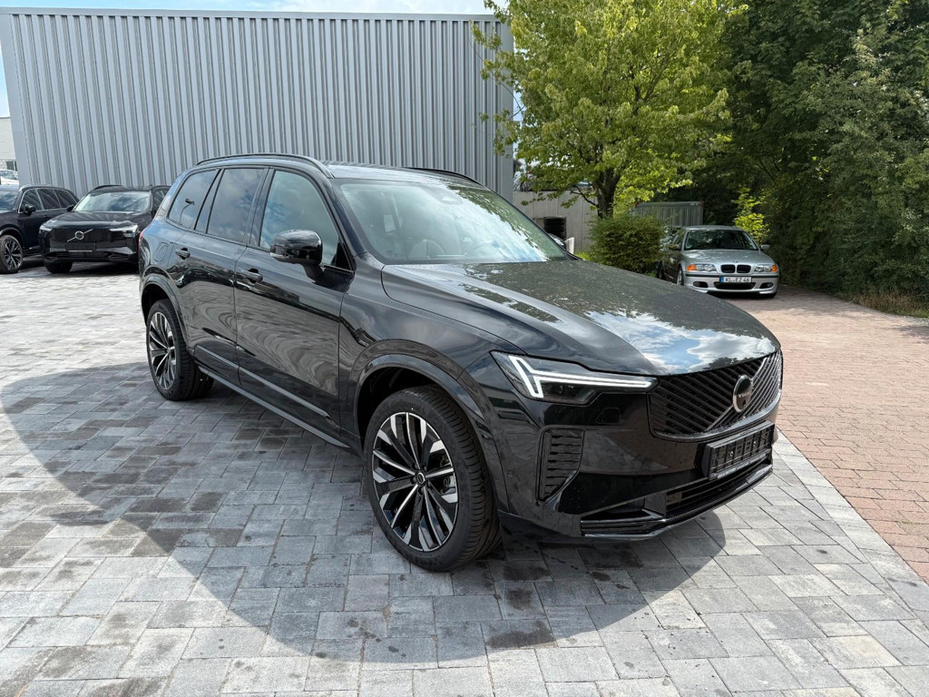 Volvo XC90 T8 Plus Dark