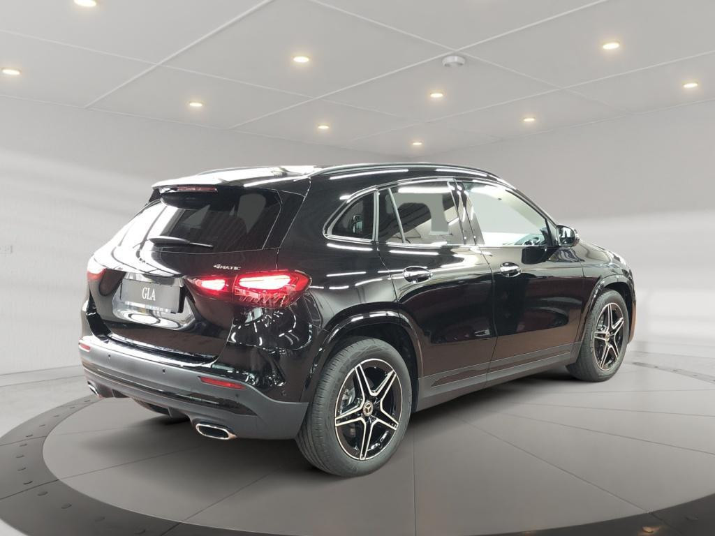Mercedes-Benz GLA-Klasse GLA 220 4MATIC AMG Line