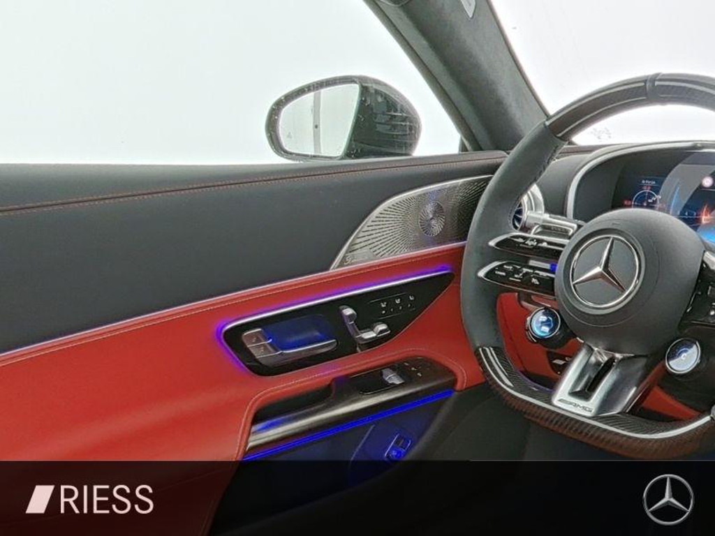 Mercedes-Benz AMG GT 4MATIC+ AMG Line