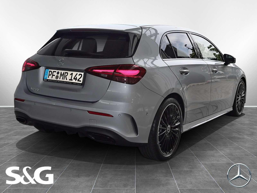 Mercedes-Benz A-Klasse A 200 AMG Line