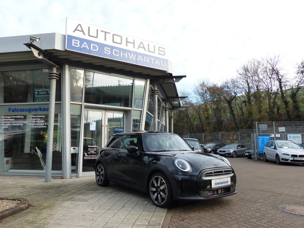 Mini Cooper Aut. Yours Trim, Leder,Navi,Panoramadach