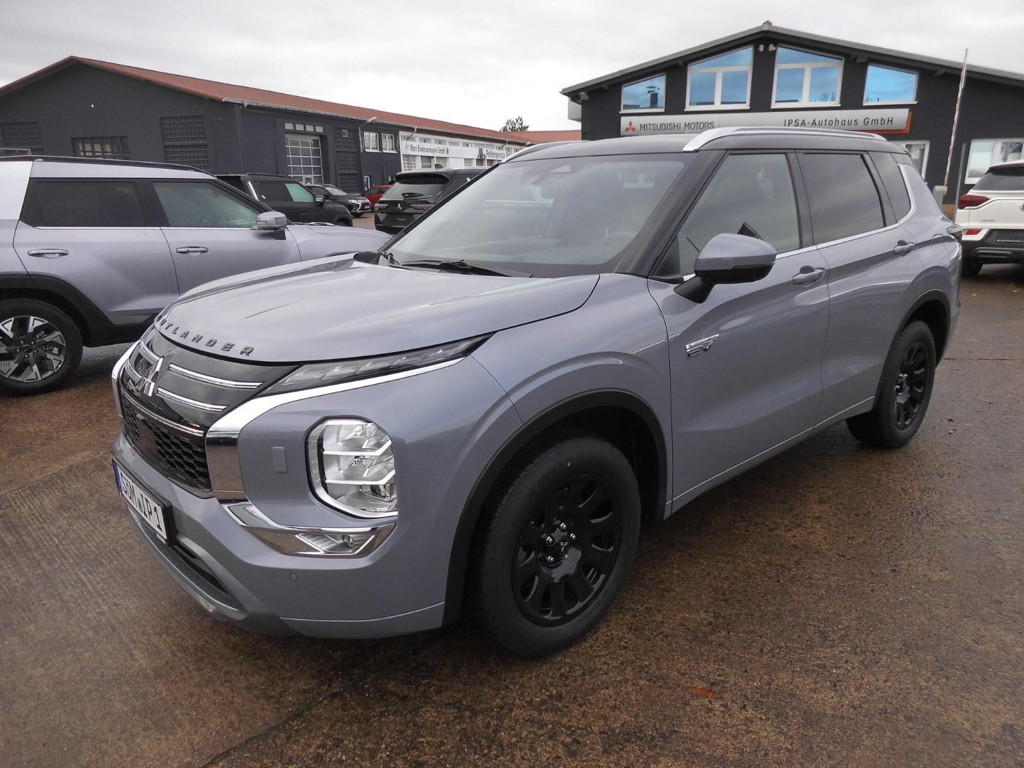 Mitsubishi Outlander PHEV 4WD