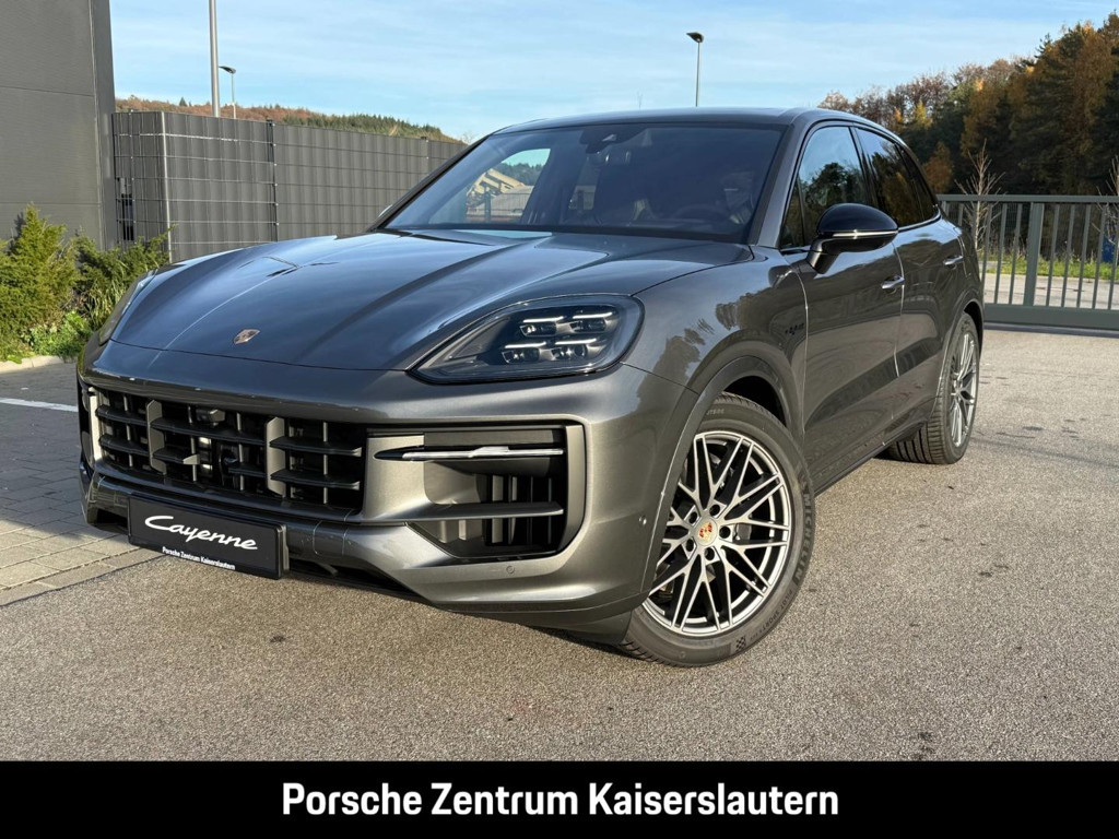 Porsche Cayenne E-Hybrid Black Edition