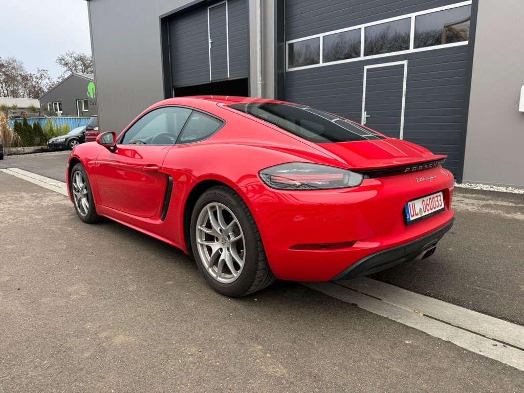 Porsche Cayman 718