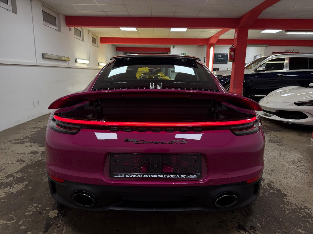 Porsche 992