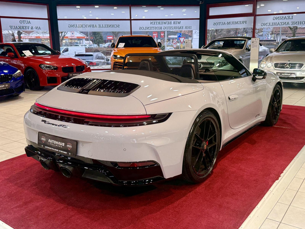 Porsche 992