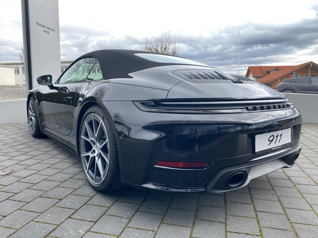 Porsche 992