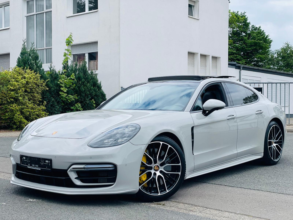Porsche Panamera GTS