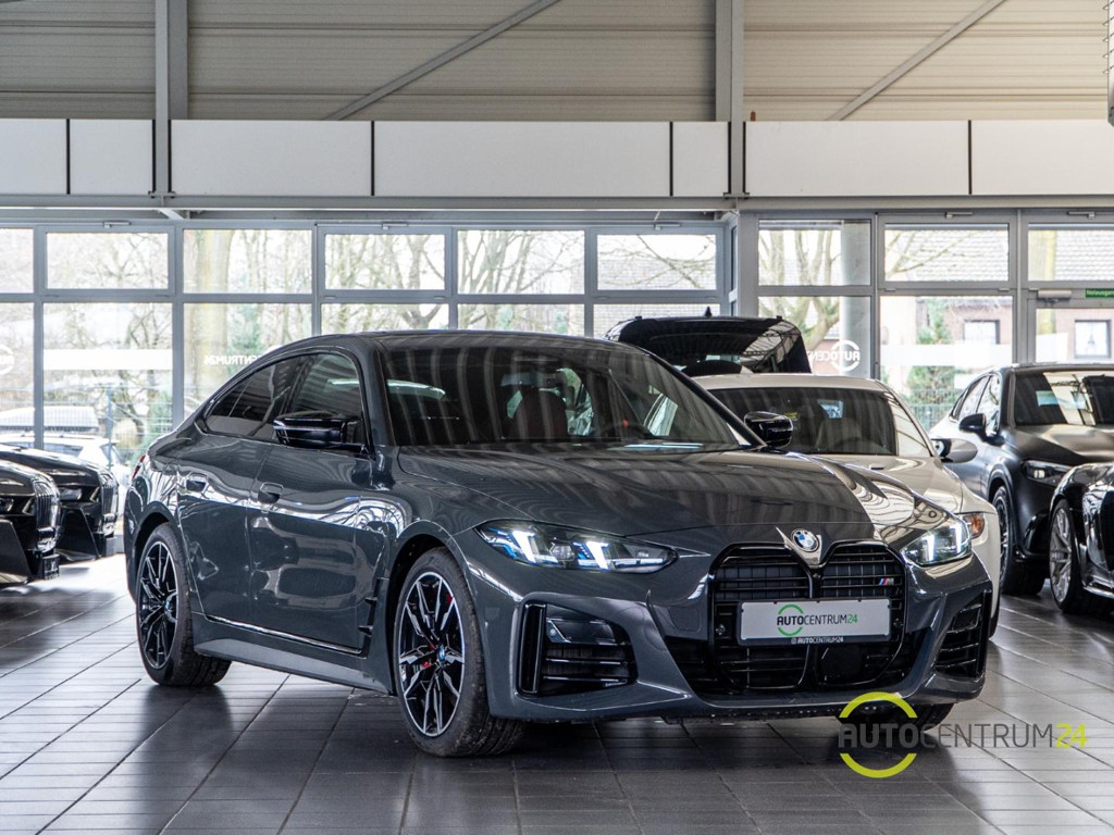 BMW M440 xDrive Coupé Gran Coupé Sedan M440i