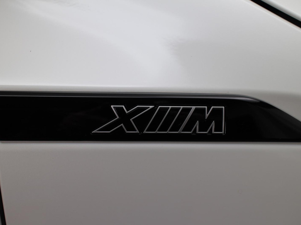 BMW XM
