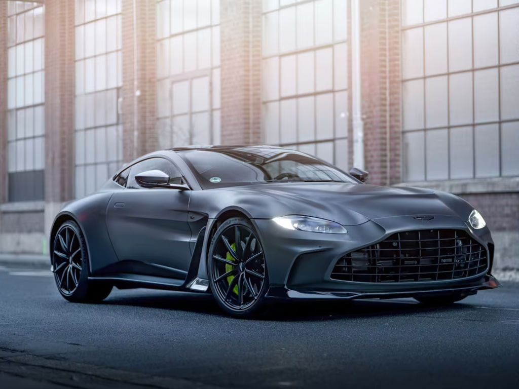 Aston Martin Vantage V12