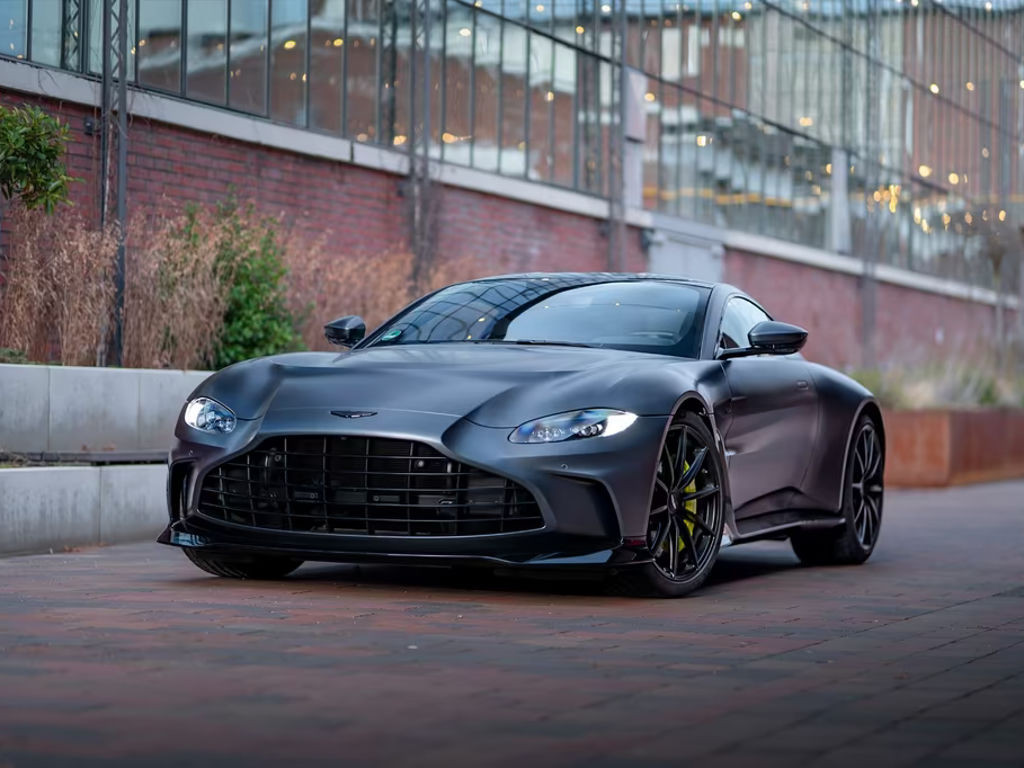 Aston Martin Vantage