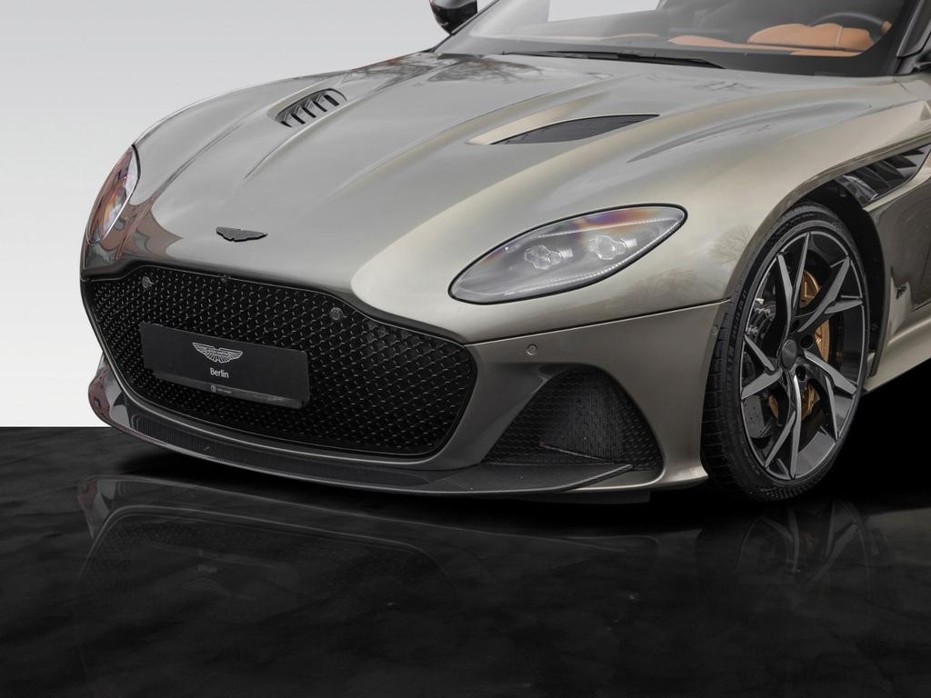 Aston Martin DBS