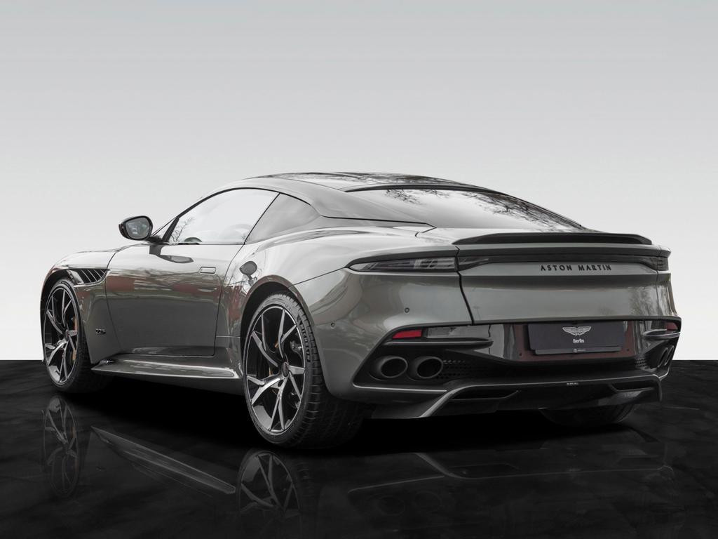 Aston Martin DBS