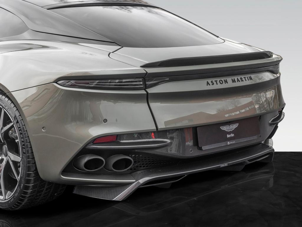 Aston Martin DBS