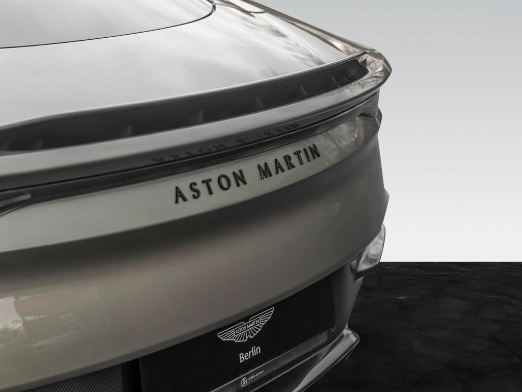 Aston Martin DBS