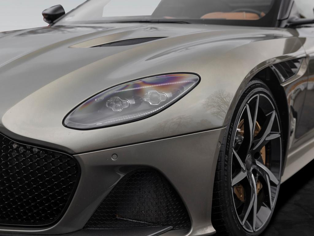 Aston Martin DBS