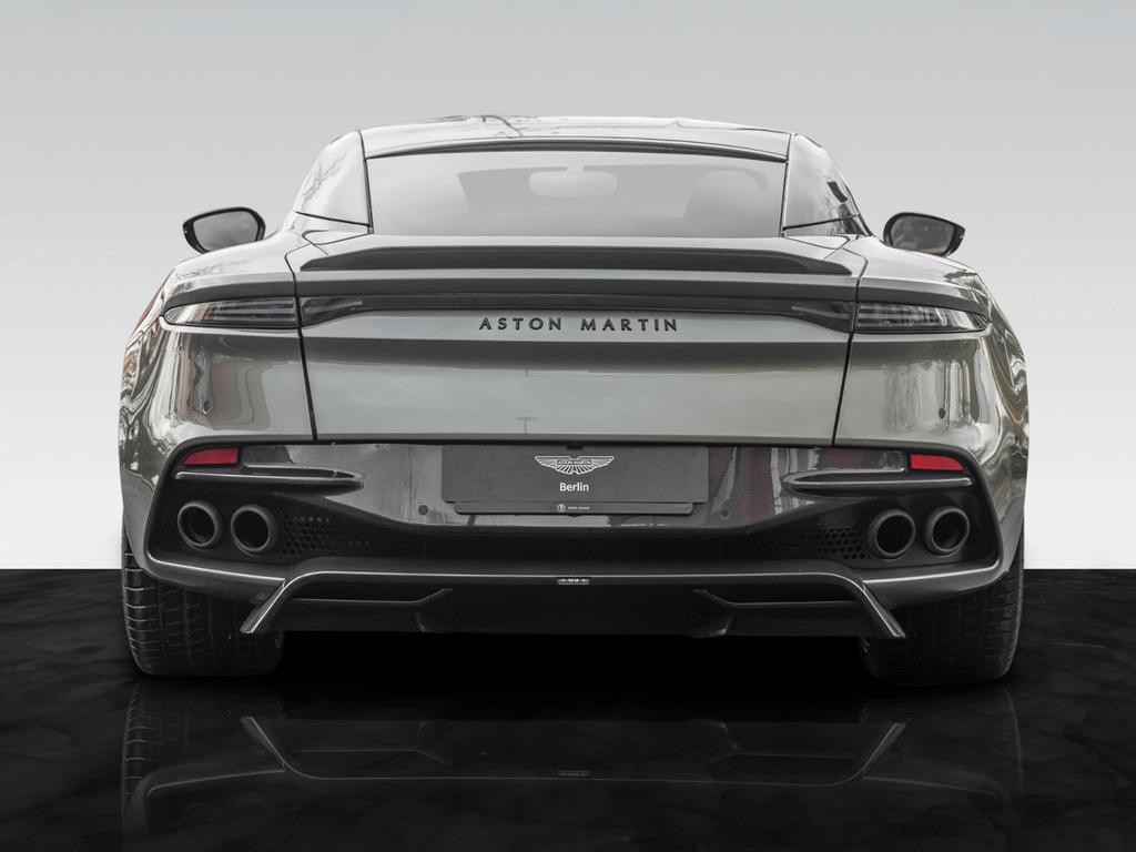Aston Martin DBS