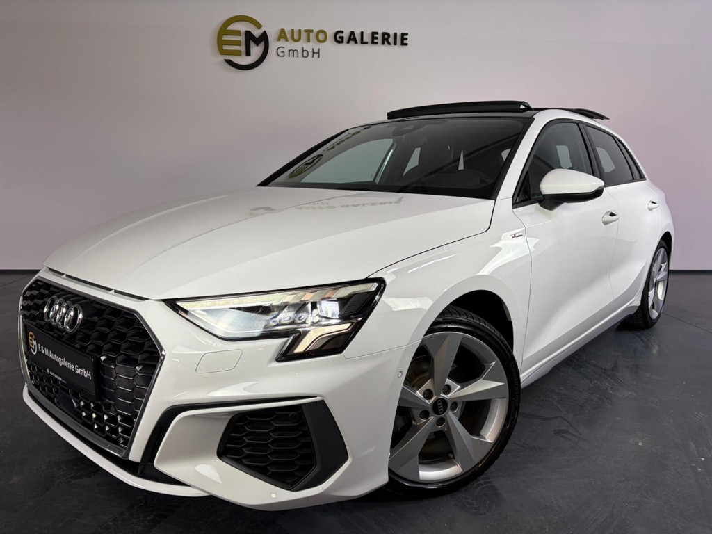 Audi A3 Sportback Sedan S-Line 35 TFSI