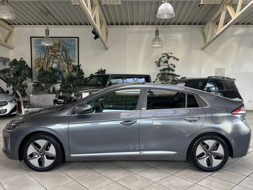 Hyundai Ioniq