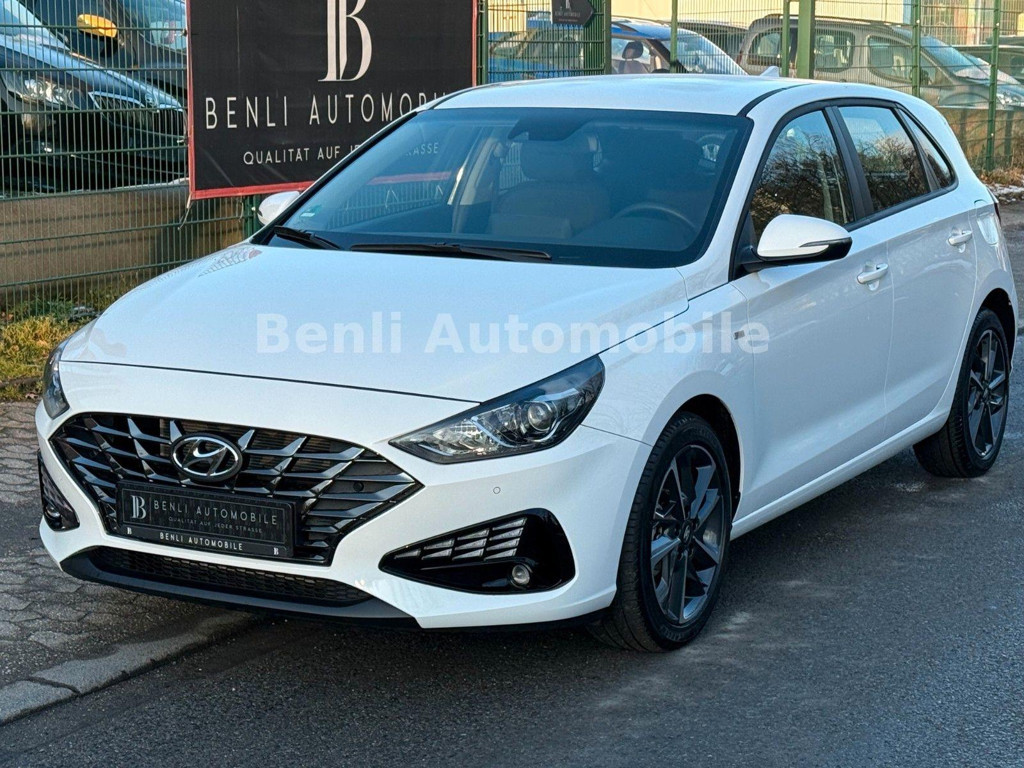 Hyundai i30 Trend Hybrid