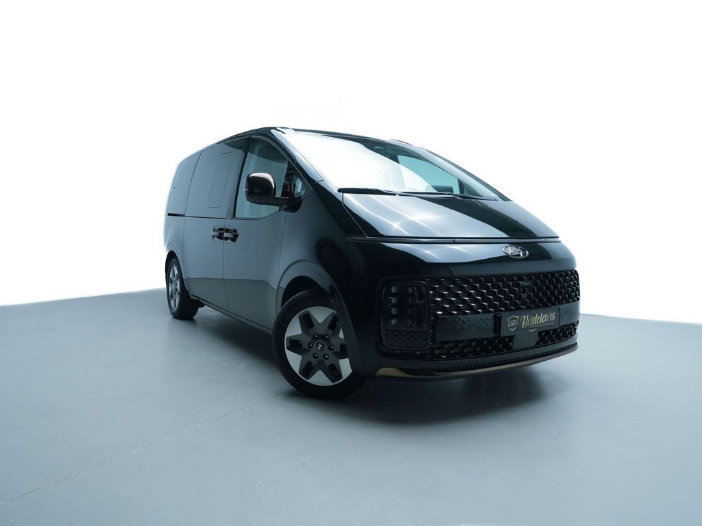 Hyundai Staria Signature Vierwielaandrijving