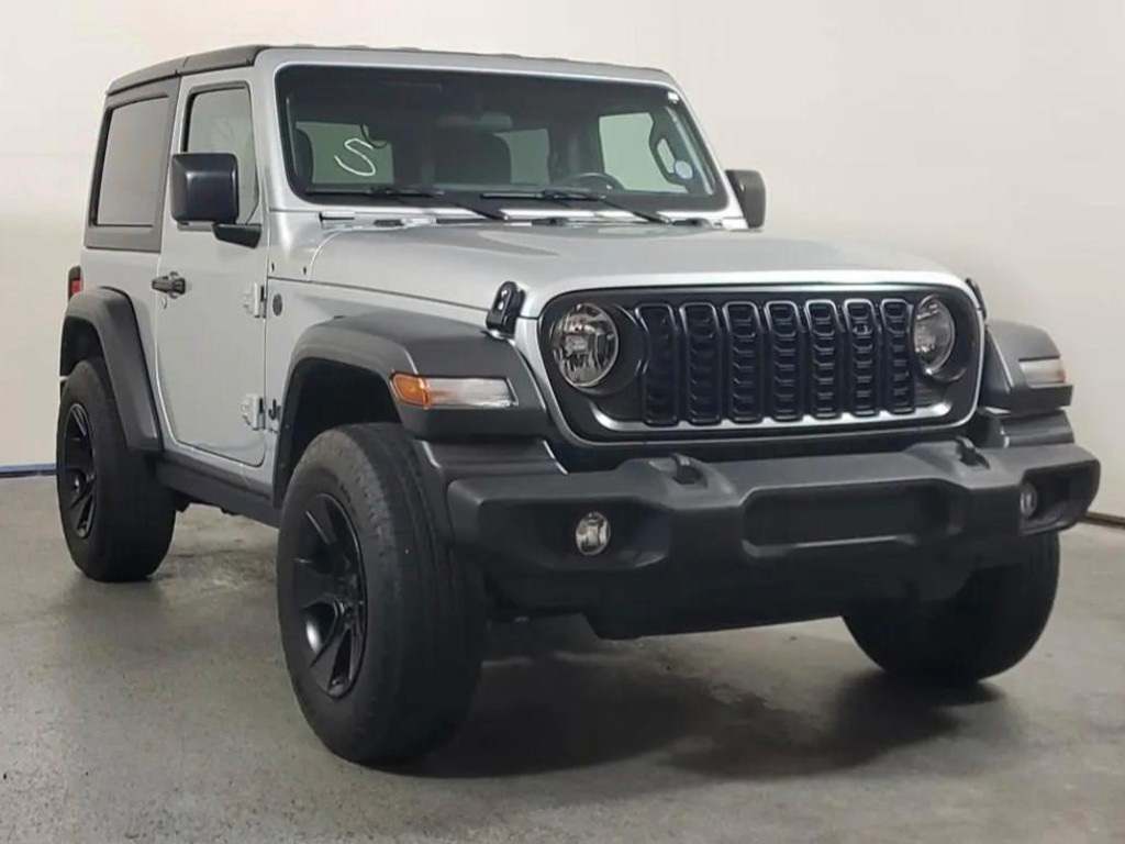 Jeep Wrangler Sport 4x4