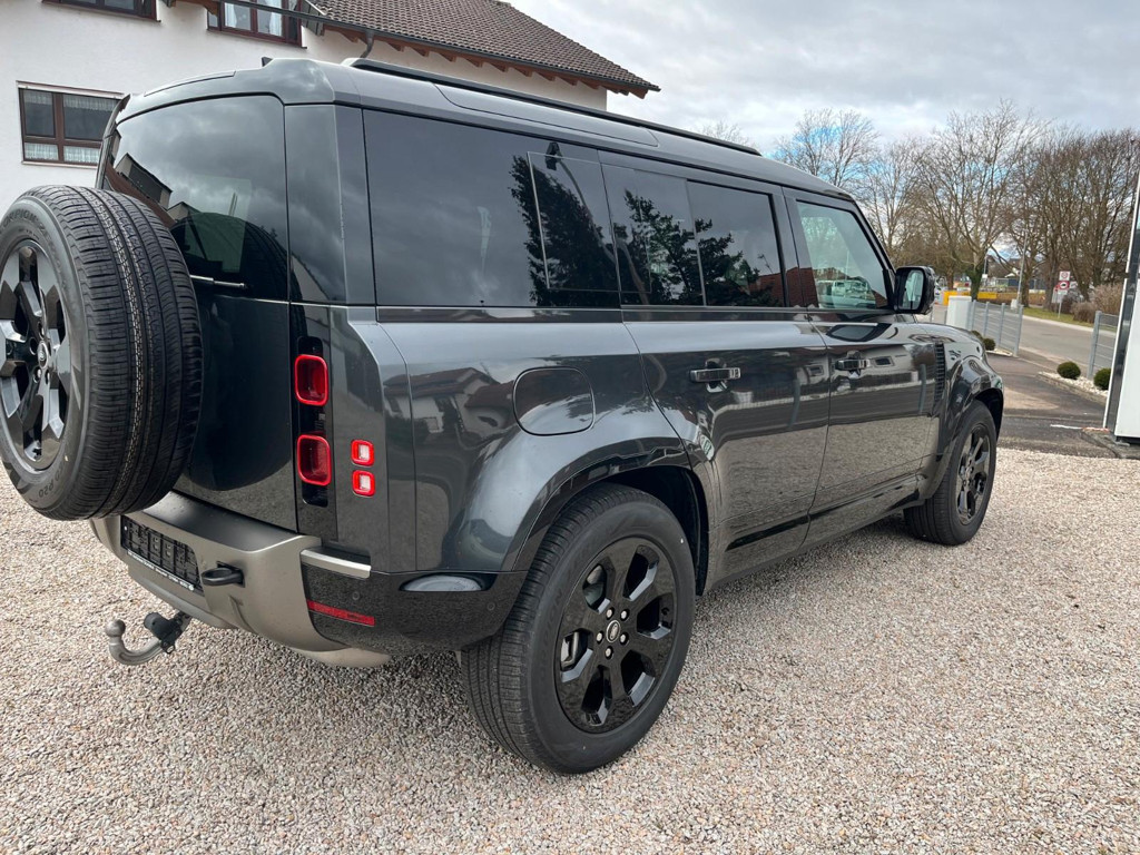 Land Rover Defender Dynamic SE 110