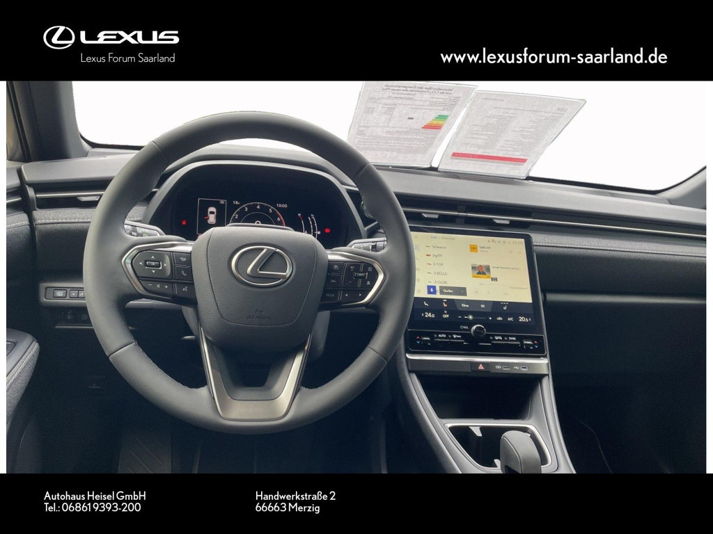 Lexus LBX