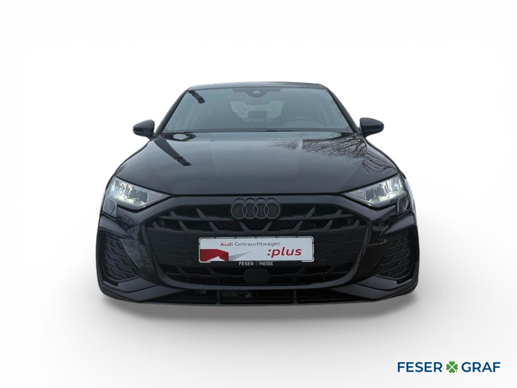 Audi A3 Sedan S-Line 30 TFSI