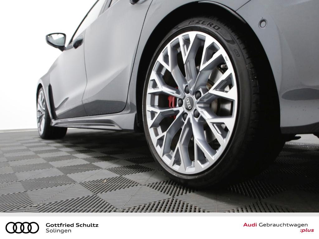 Audi RS3 Sportback Sedan Quattro