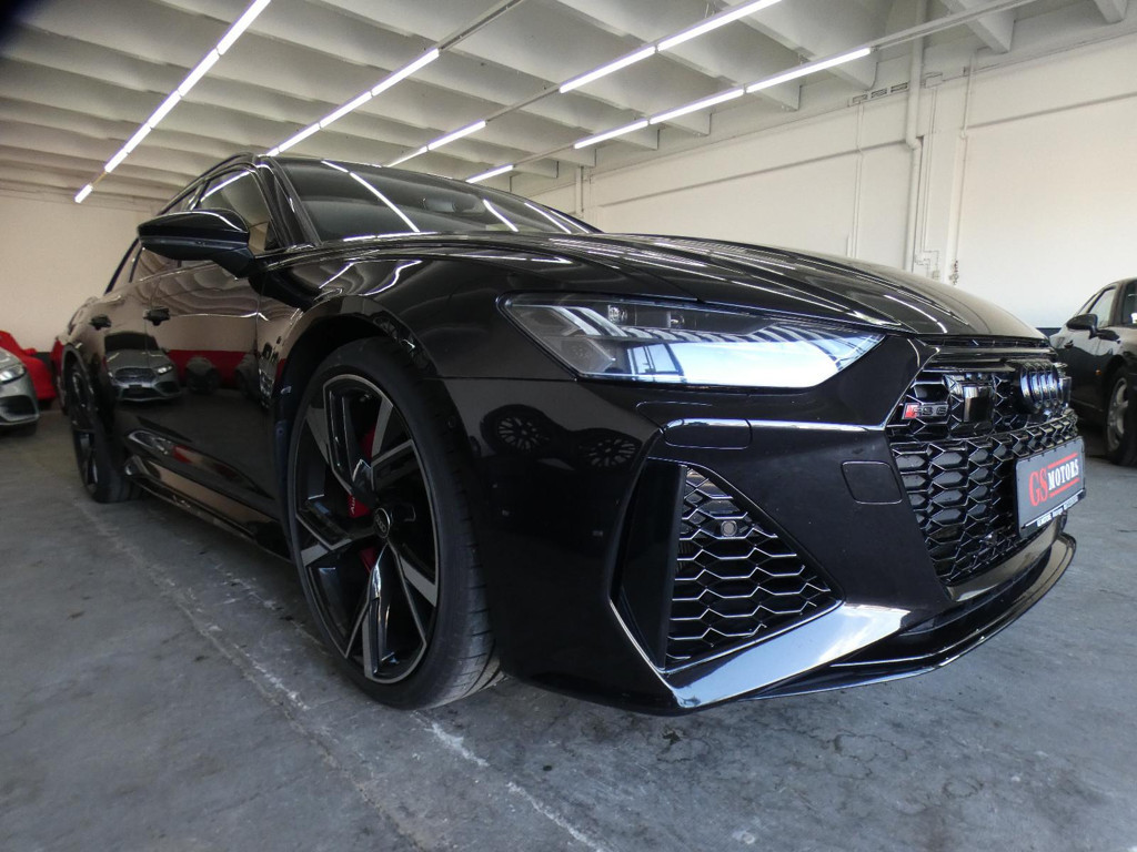 Audi RS6 Avant Quattro 4.0 TFSI