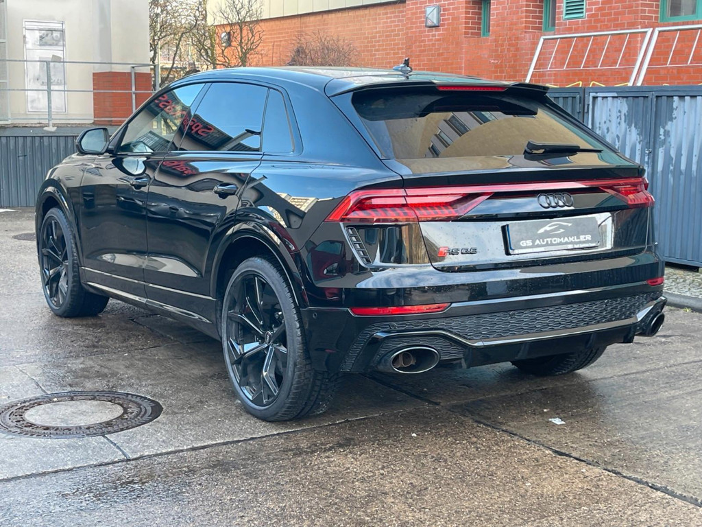 Audi RS Q8