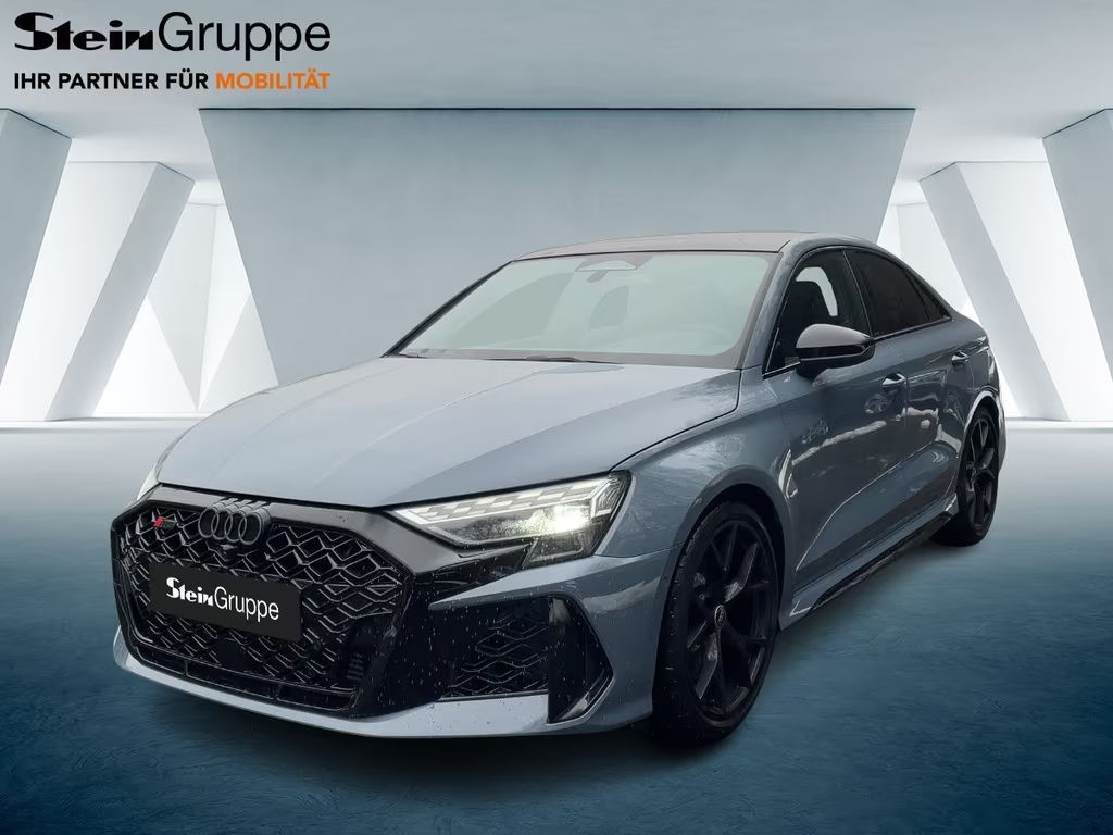 Audi RS3 Sedan Quattro S-Tronic