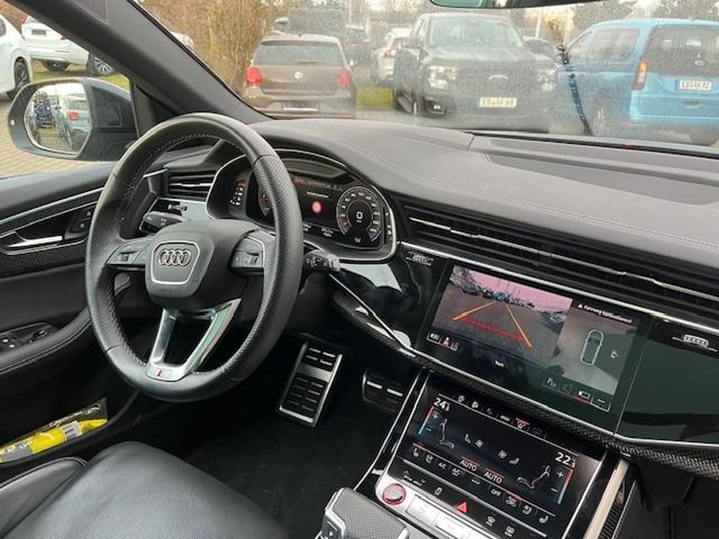 Audi SQ8