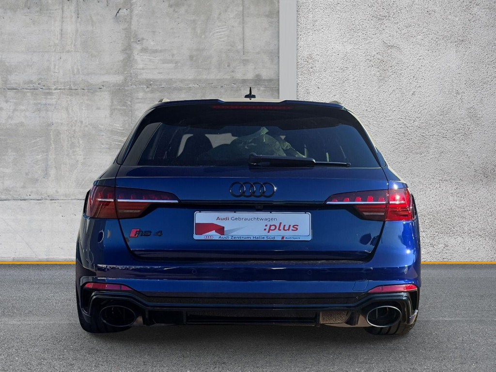 Audi RS4