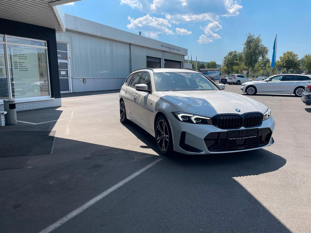 BMW 3 Serie 330 M-Sport xDrive 330i