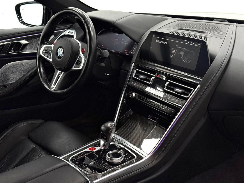 BMW M8