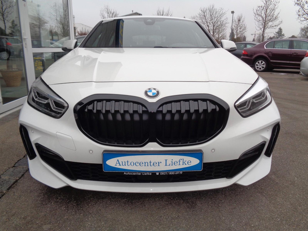 BMW 1 Serie 118 M-Sport Sedan 118i