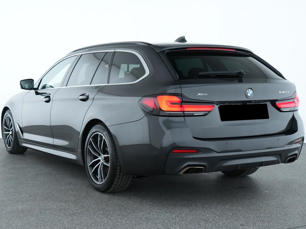 BMW 5 Serie 540 M-Sport xDrive Touring 540d