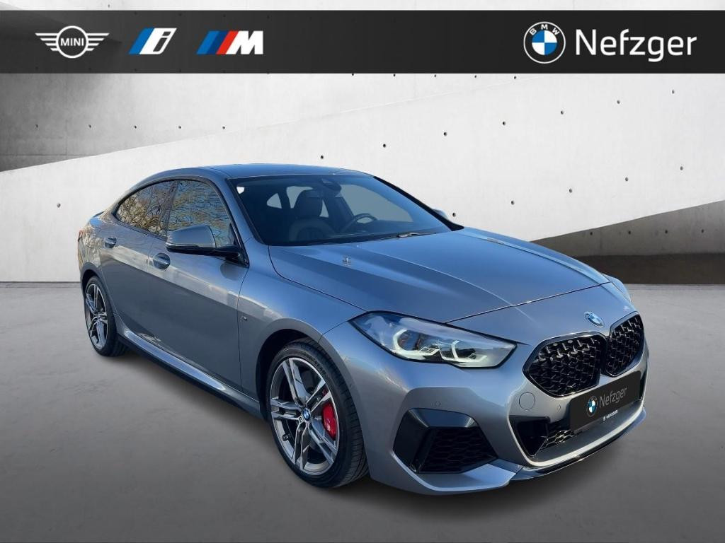 BMW M235