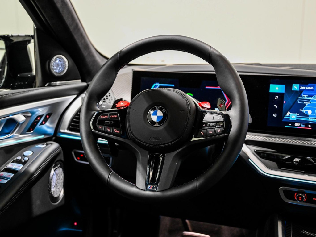 BMW XM