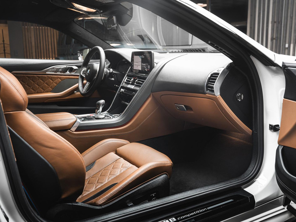 BMW M8