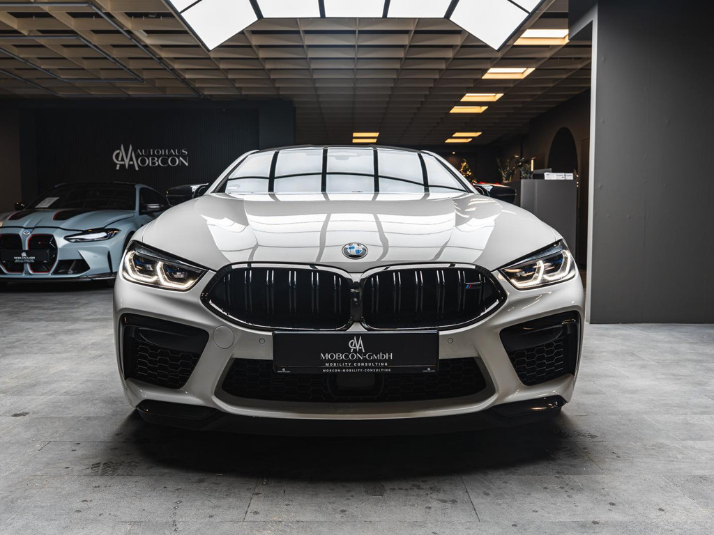 BMW M8